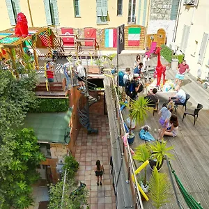antares.fr-provencehotel.com/