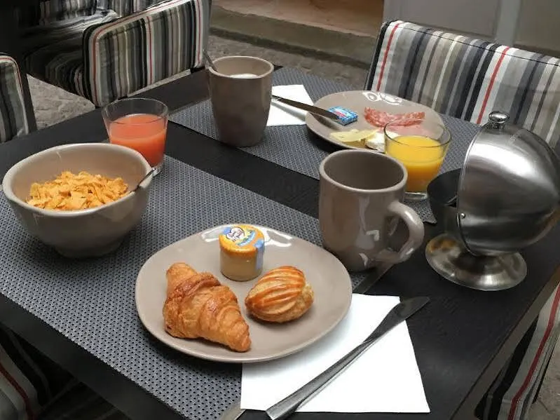 Hôtel Wallace Paris 4*,  França